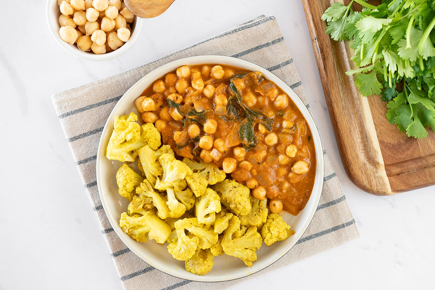 Garbanzos con acelgas y coliflor al curry