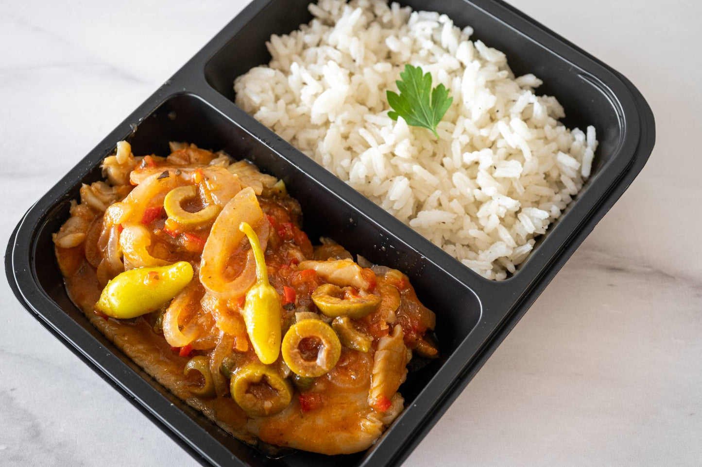 Pescado a la veracruzana con arroz