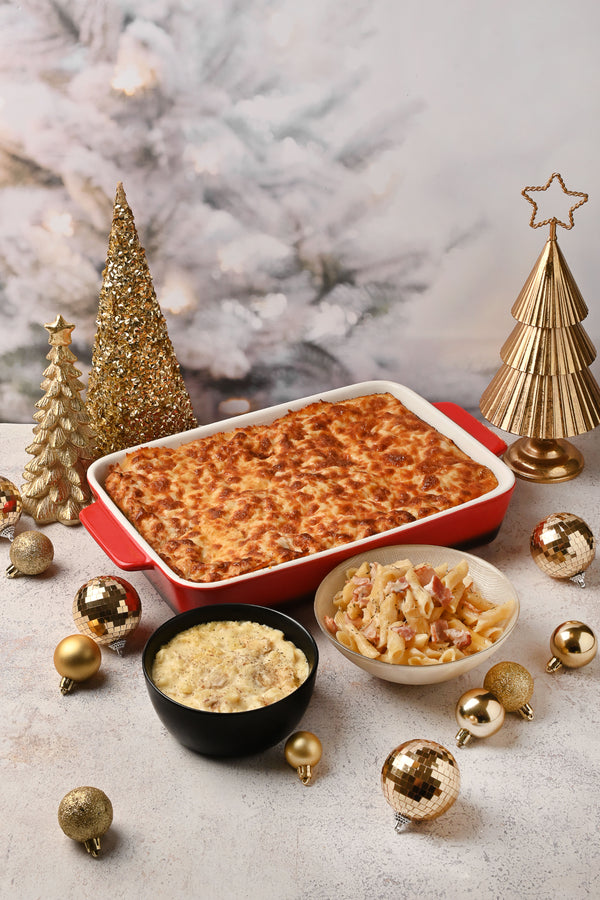 Lasaña, puré de papa rústico y ensalada de manzana navideña