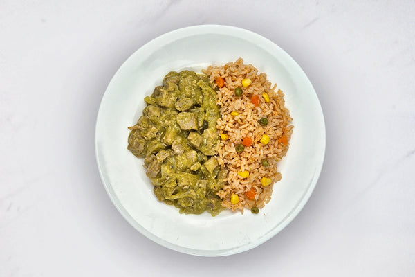 Cortadillo de cerdo en salsa verde con arroz a la mexicana