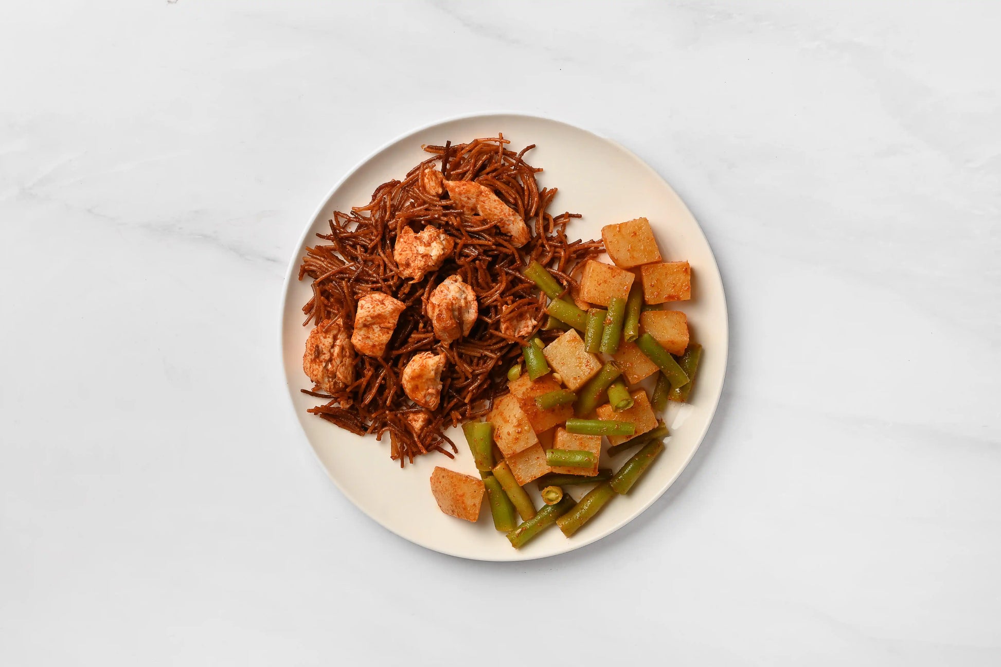 Pollo 3 chiles con fideo
