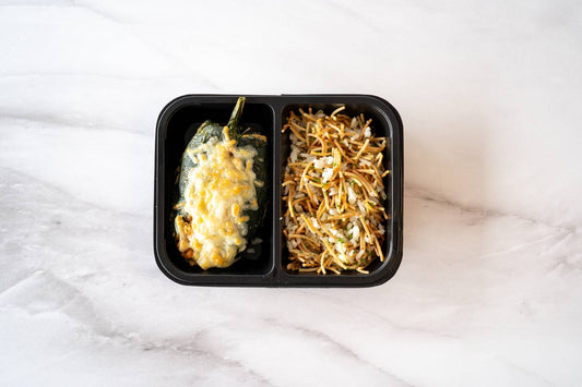 Chile relleno veggie con arroz con fideo