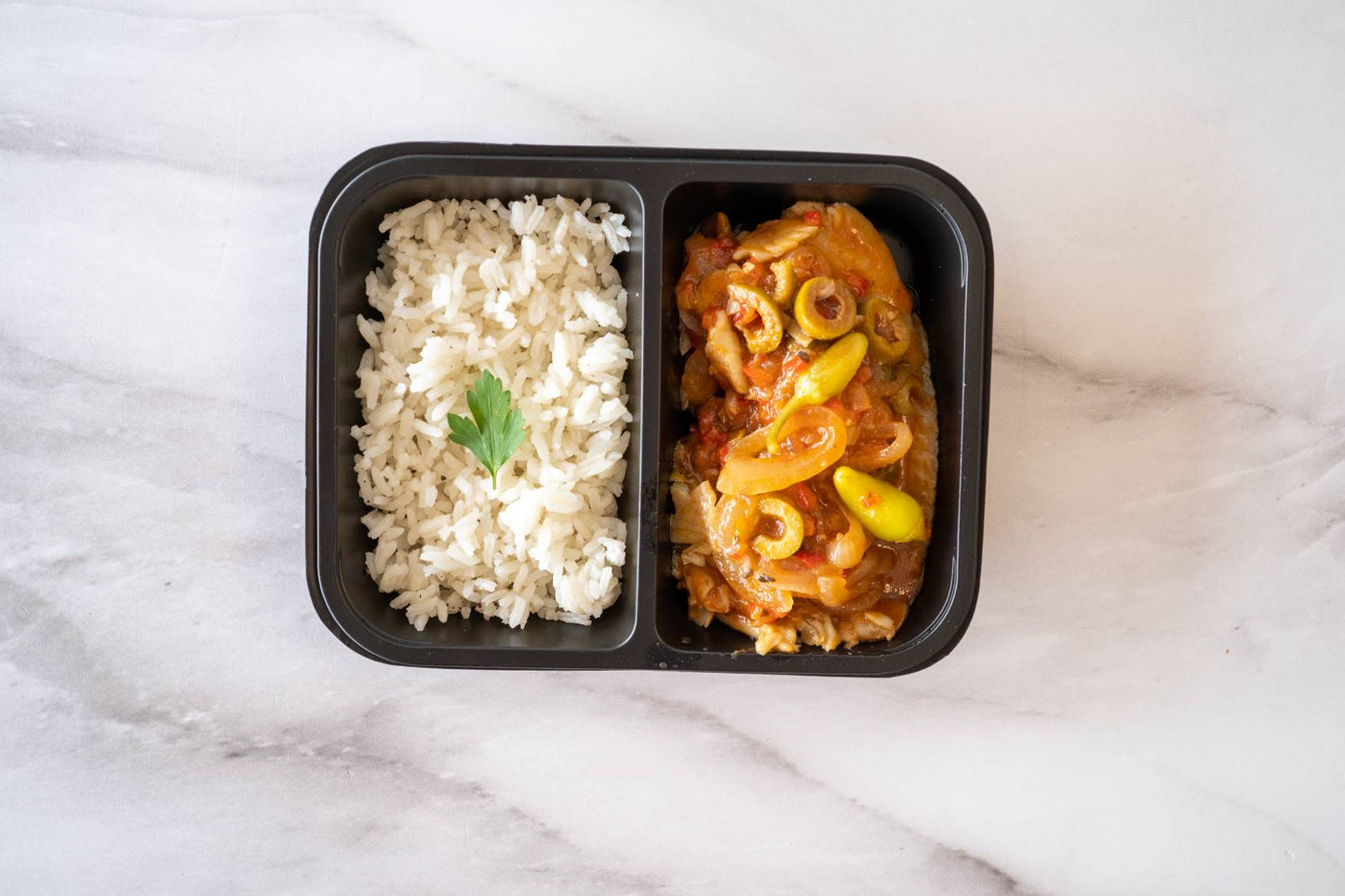 Pescado a la veracruzana con arroz